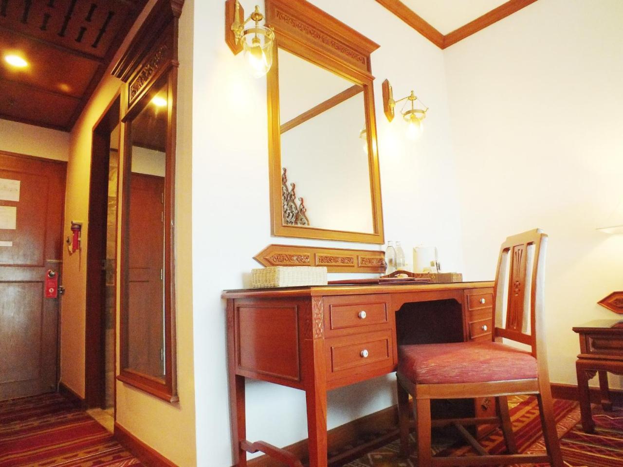 The Park Hotel, Chiang Mai Esterno foto
