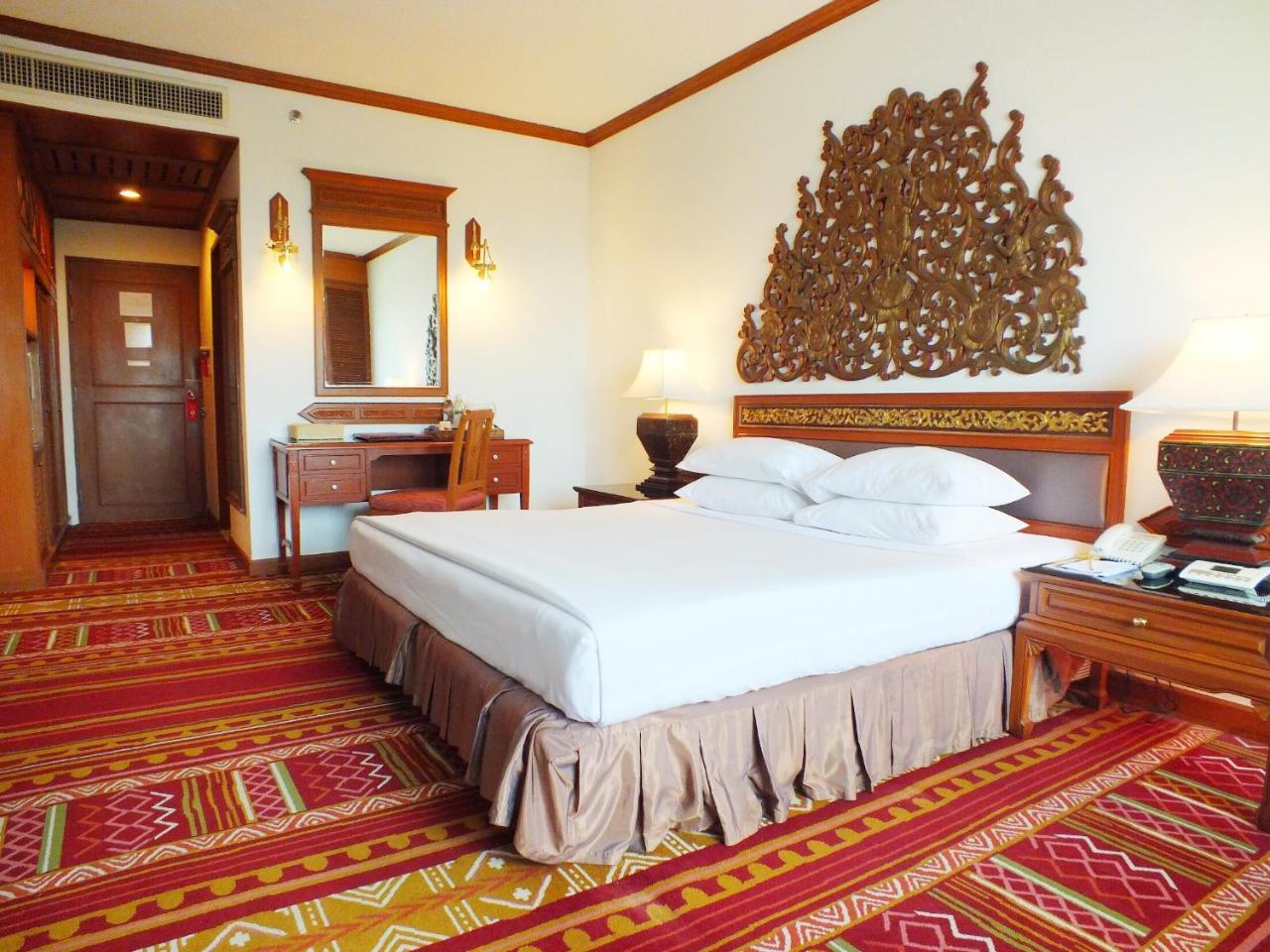The Park Hotel, Chiang Mai Esterno foto