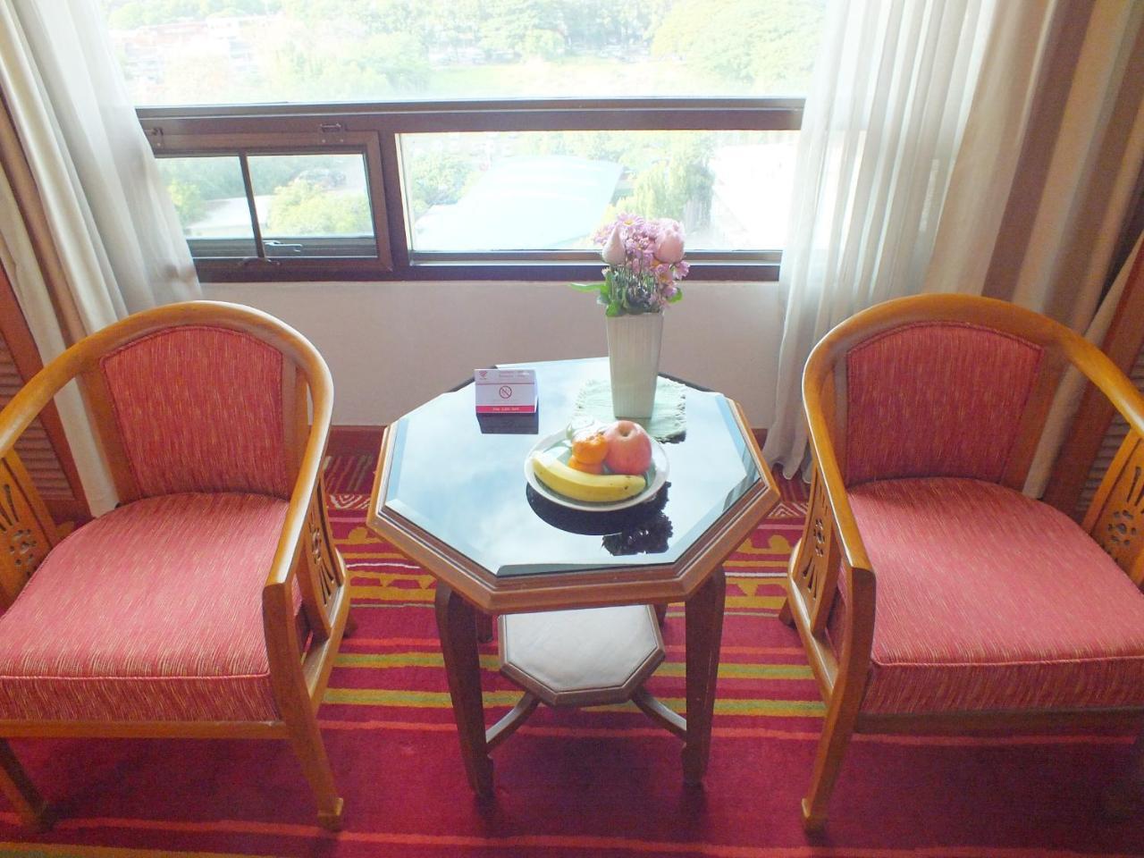 The Park Hotel, Chiang Mai Esterno foto